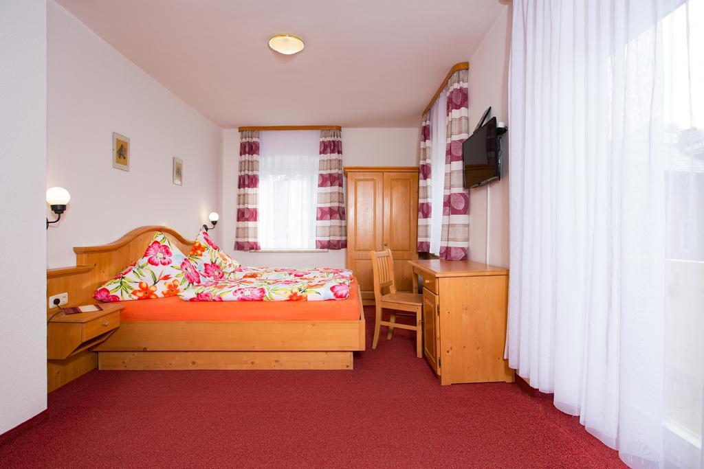 Gasthof Zum Lamm Hotel Garmisch-Partenkirchen Habitación foto